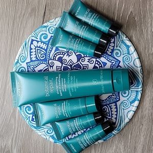 AVEDA Botanical Repair Strengthening Bundle for Hair